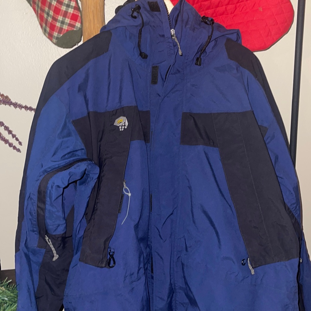 Mountain Hardwear Waterproof Snowboarding Jscket
